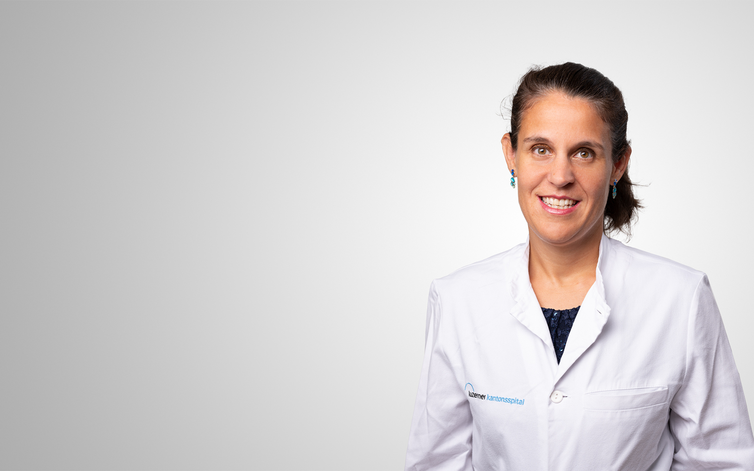 <p><span style='background-color: #ffffff;'>PD PhD Dr. med. Petra Zimmermann, Leitende Ärztin am Kinderspital Zentralschweiz, Senior Clinical Research Fellow und SNF-Projektleiterin </span></p>